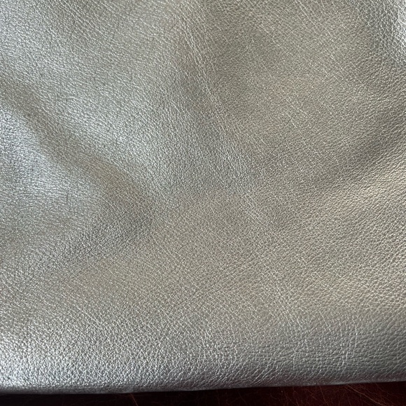Parker Thatch Silver Jane Bag No Strap with spot wear - Picture 9 of 12